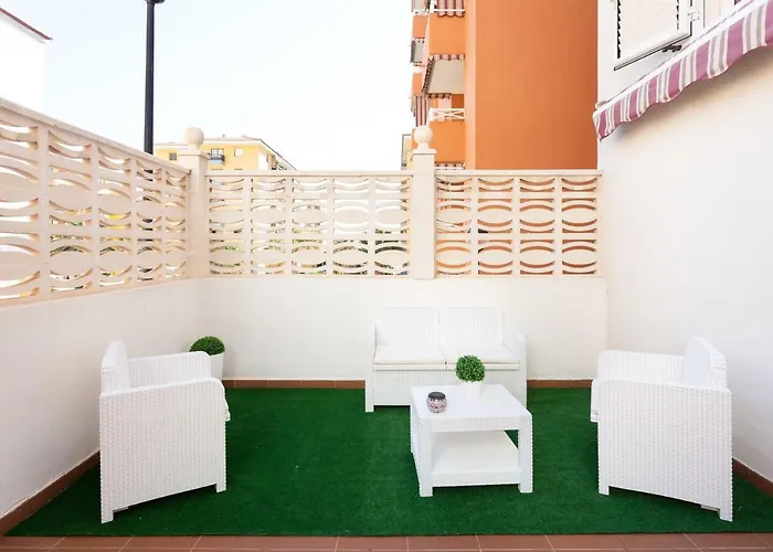 Home2book Charming Caletillas Pool 칸델라리아