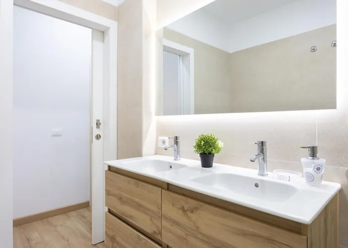 Home2book Charming Caletillas Pool Daire *